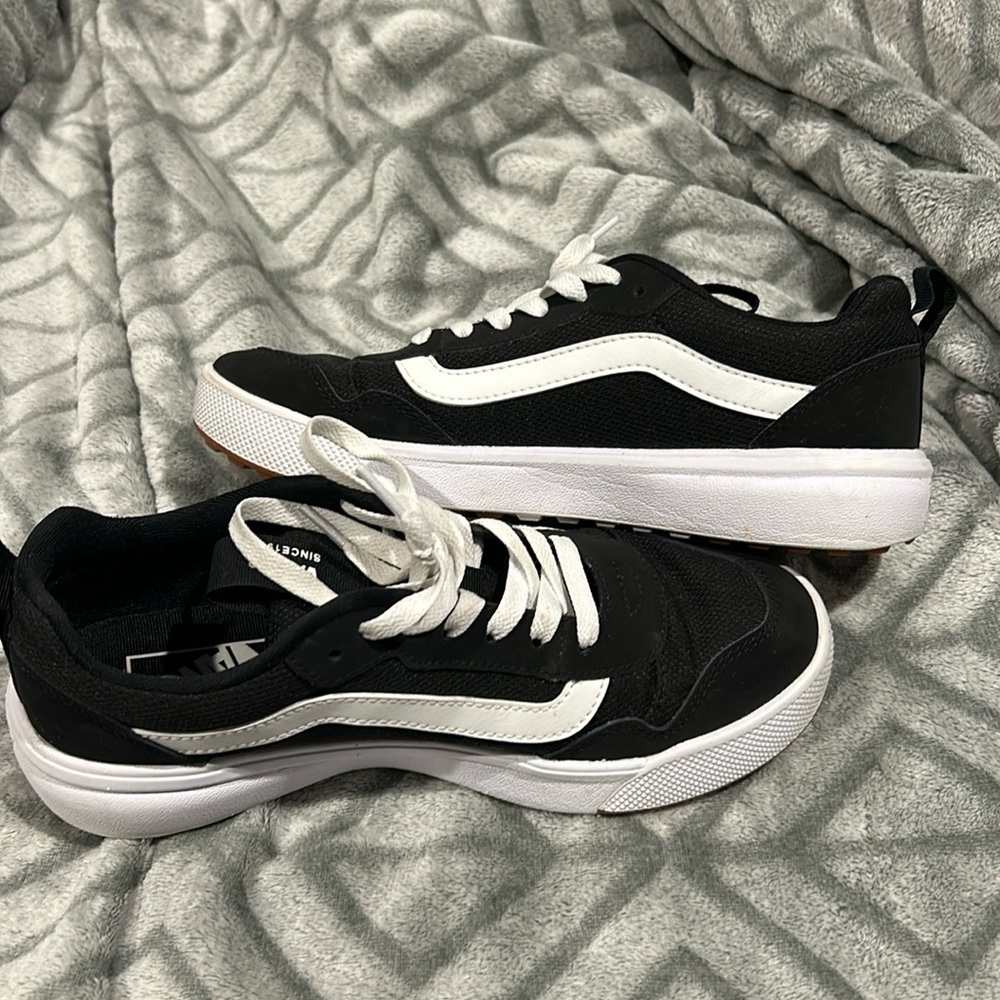 Vans Range EXP sneaker